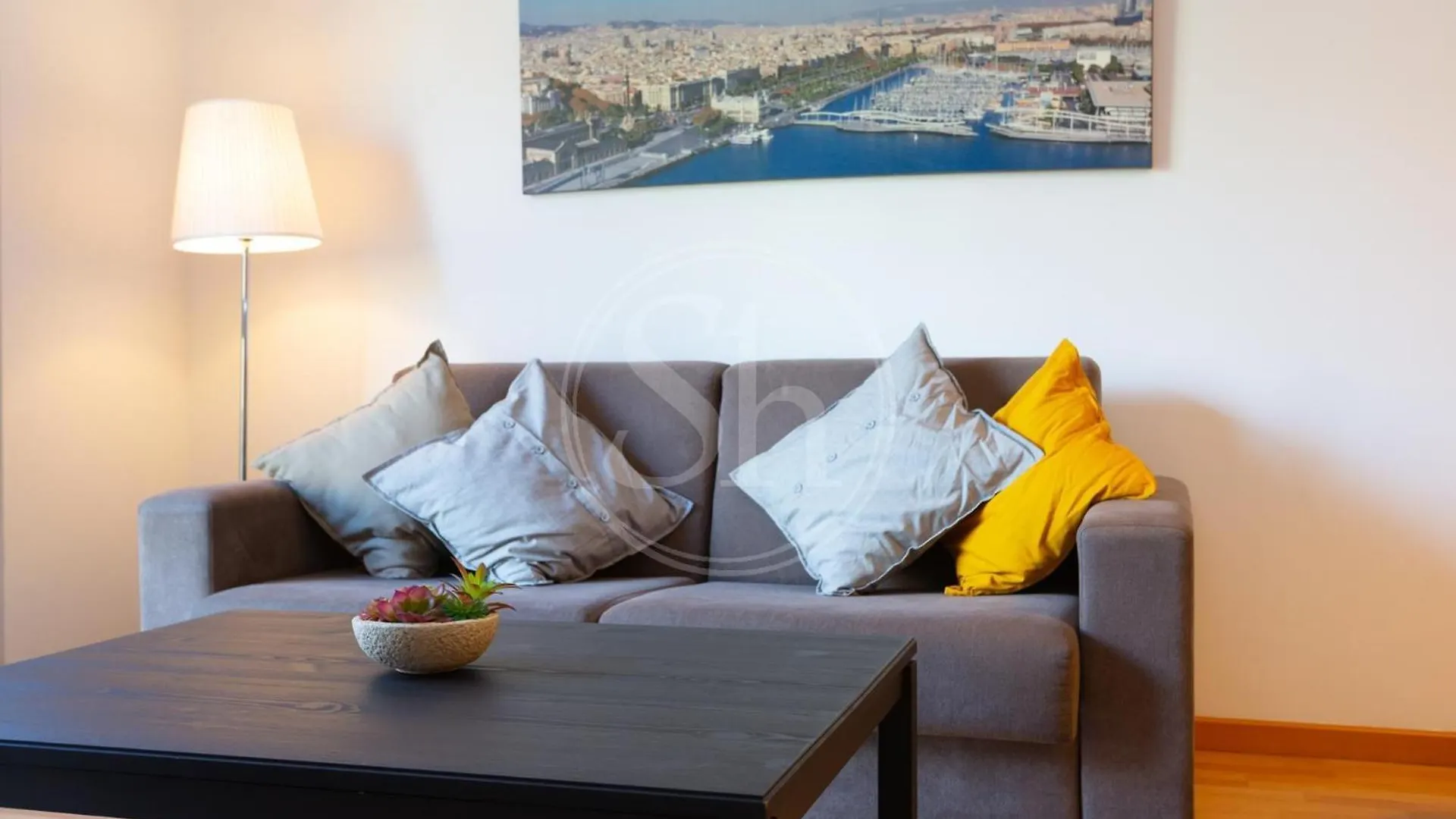Cosy Apartment Next To Sagrada Familia V برشلونة