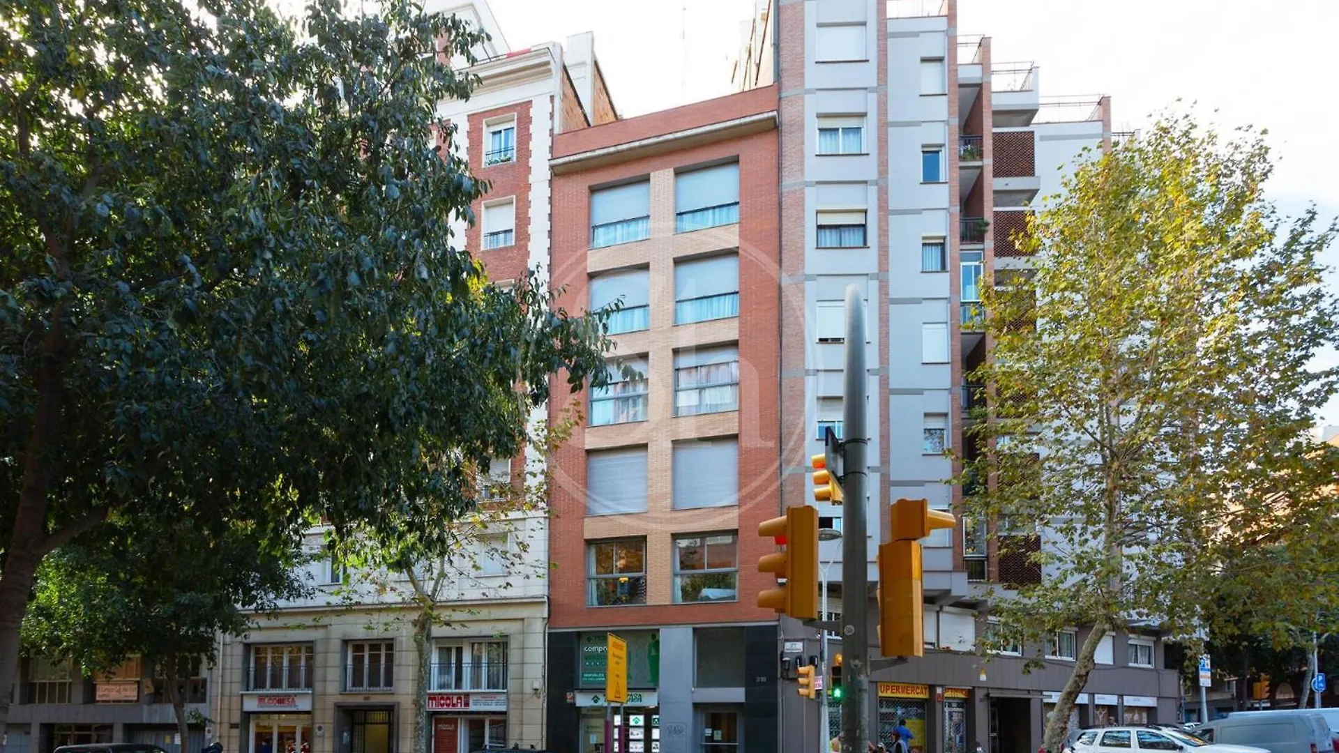 Cosy Apartment Next To Sagrada Familia V برشلونة
